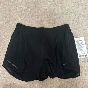 NWT Lululemon Hotty Hot HR Short 4”